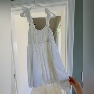 Abercrombie & Fitch White mini flowy dress